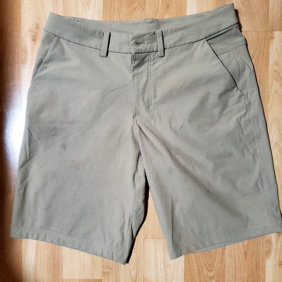Lululemon athletic Women’s Beige Shorts Size 32